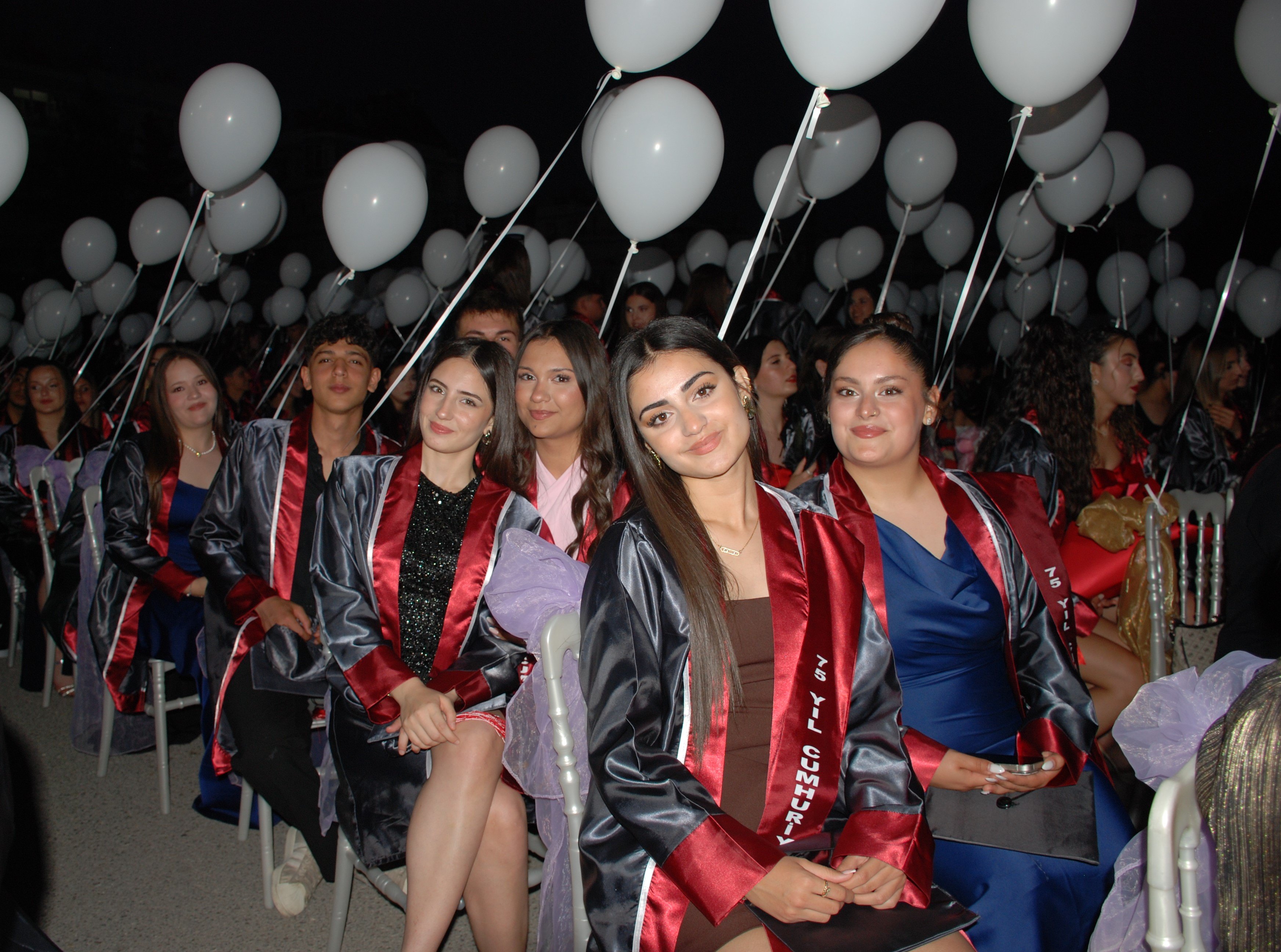 75. YIL CUMHURİYET ANADOLU LİSESİ COŞKULU MEZUNİYETİ