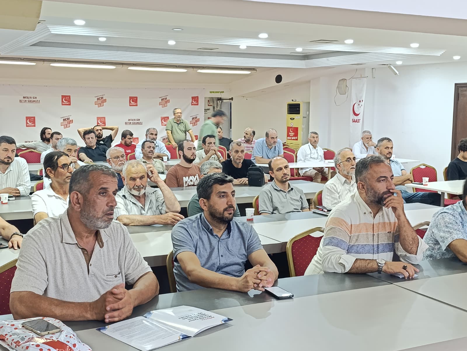 SAADET PARTİSİ ANTALYA'DA DURMUYOR