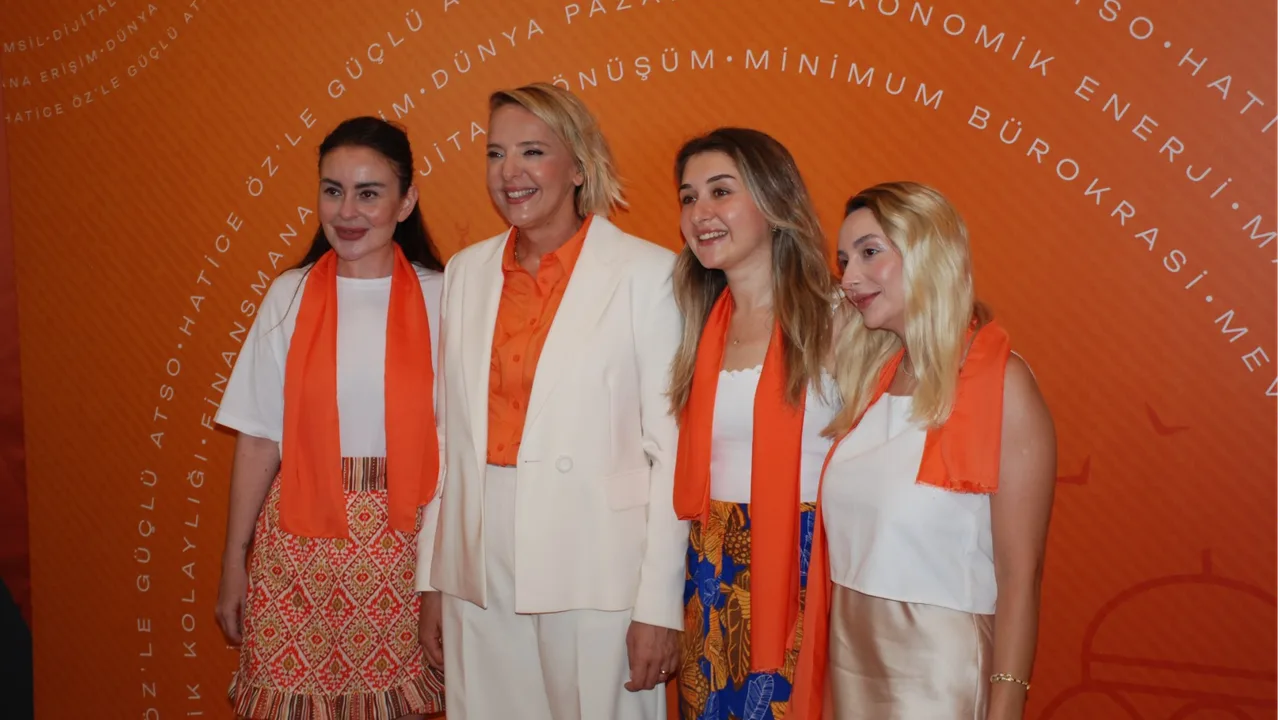 ATSO'DA SÖZÜN ÖZÜ HATİCE ÖZ